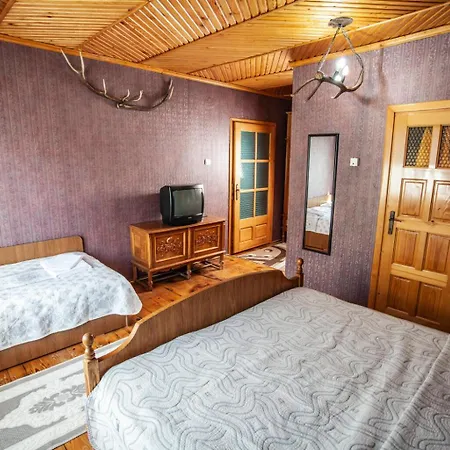 בית חווה Casa Dintre Pini *